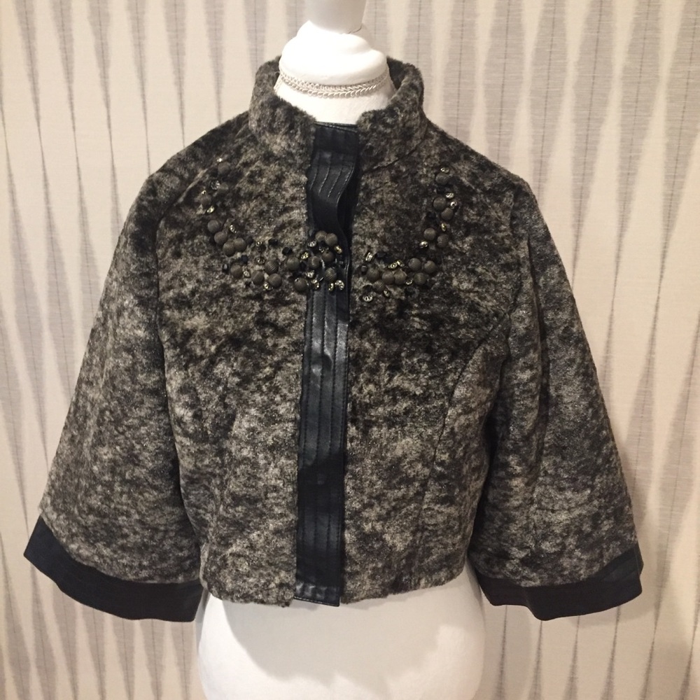Faux fur cropped jacket